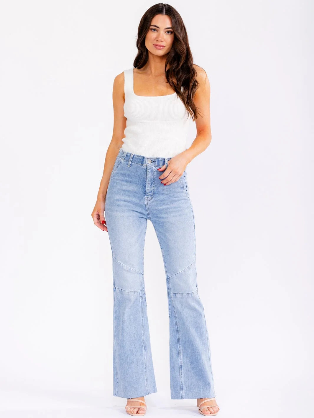 WOMEN'S BUTTON CLOSURE ELASTIC WAIST POCKETS BELL LEG STRETCH DENIM PANTS