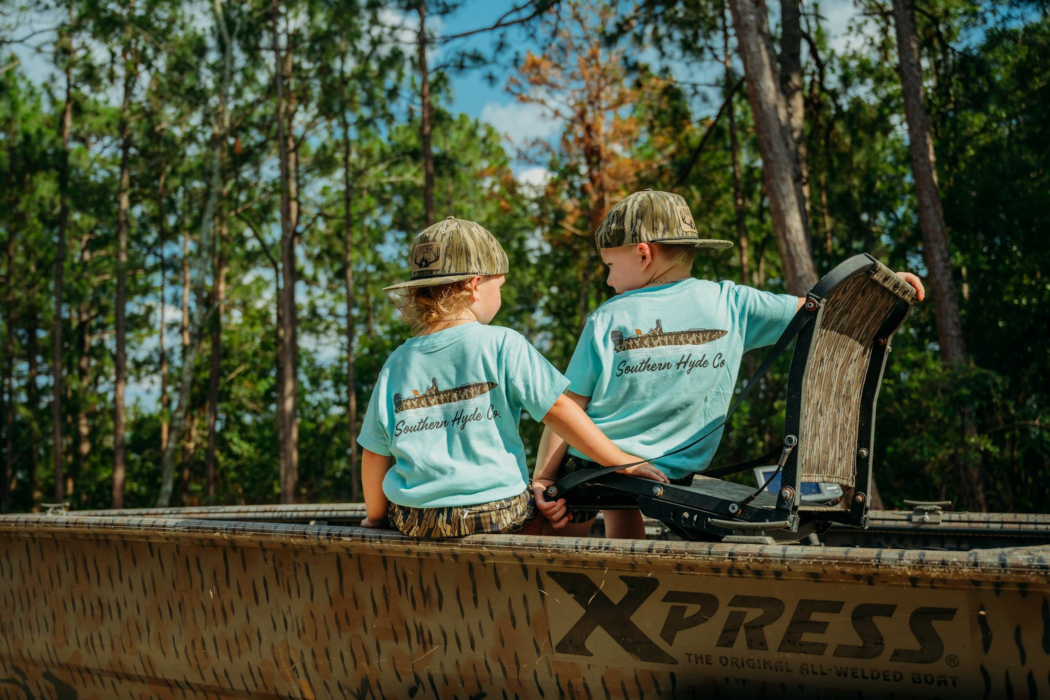 Southern Hyde Co. Weekend Rider Adult Tee